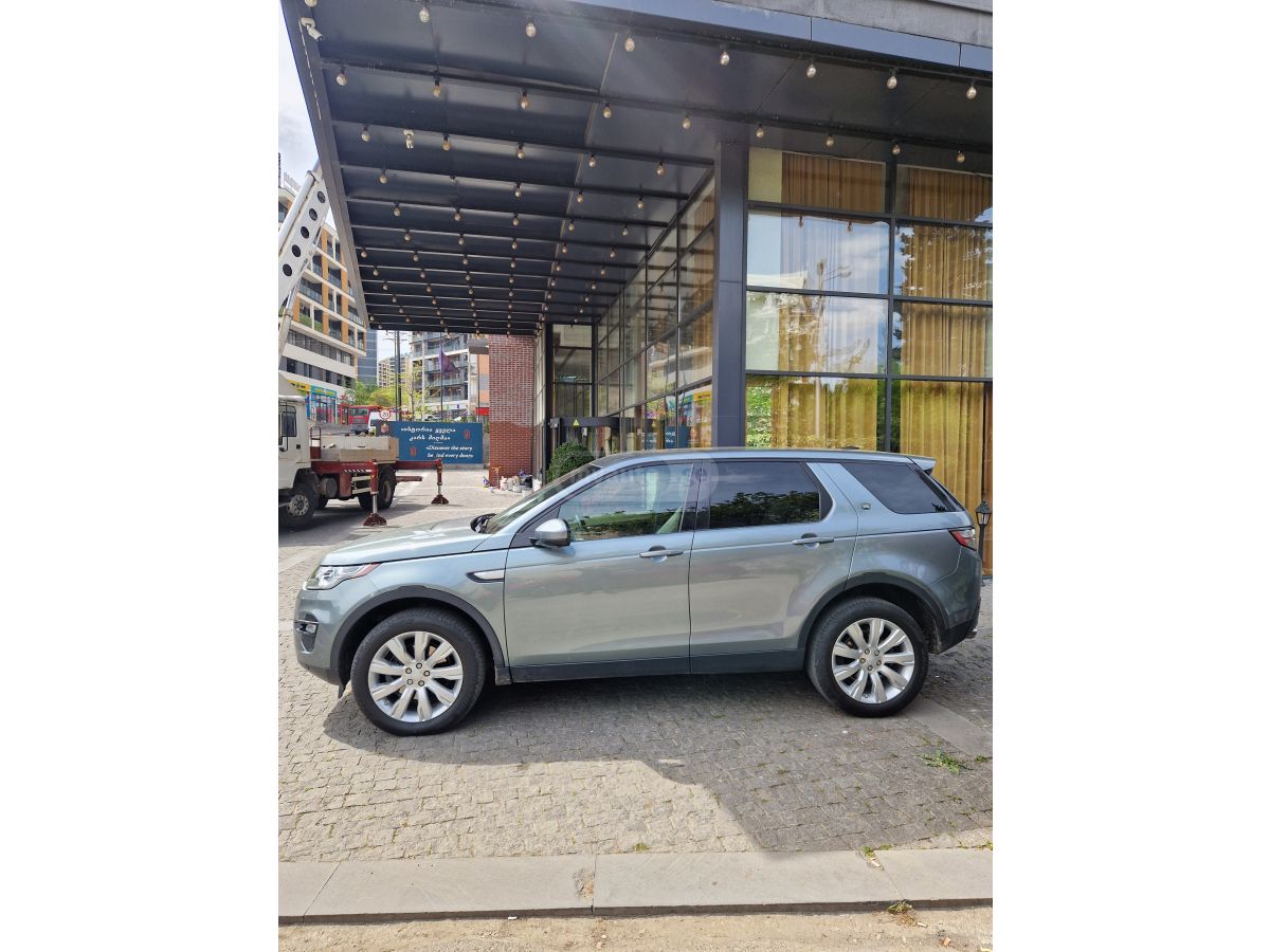 Land Rover Discovery Sport 2015 — photo 2