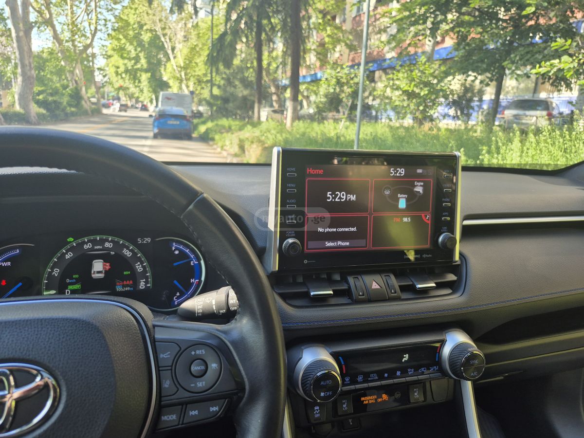 Toyota RAV 4 2022 — photo 2