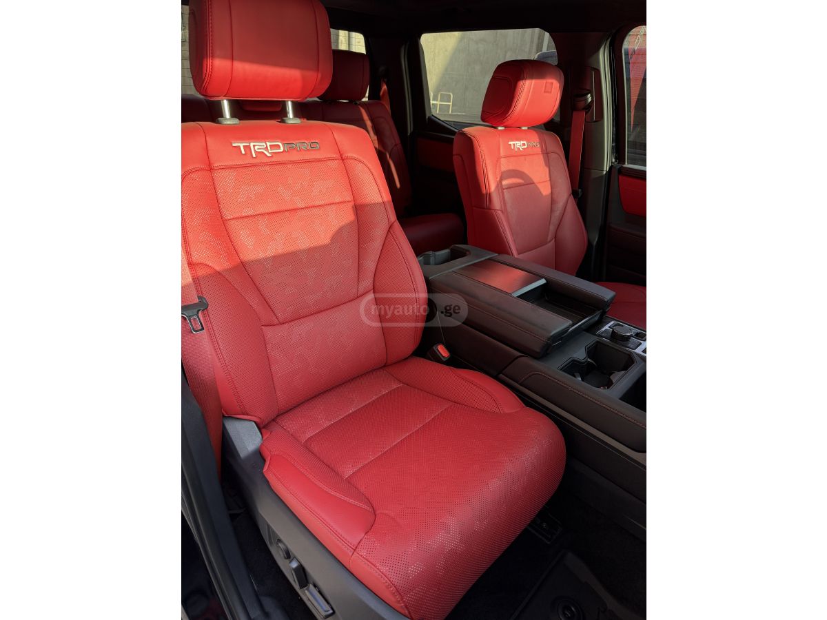 Toyota Tundra 2025 — photo 2