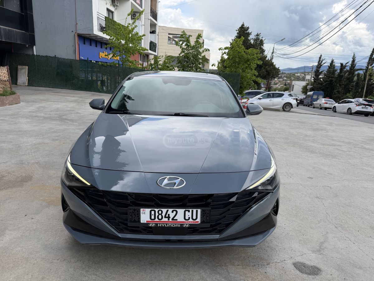 Hyundai Elantra