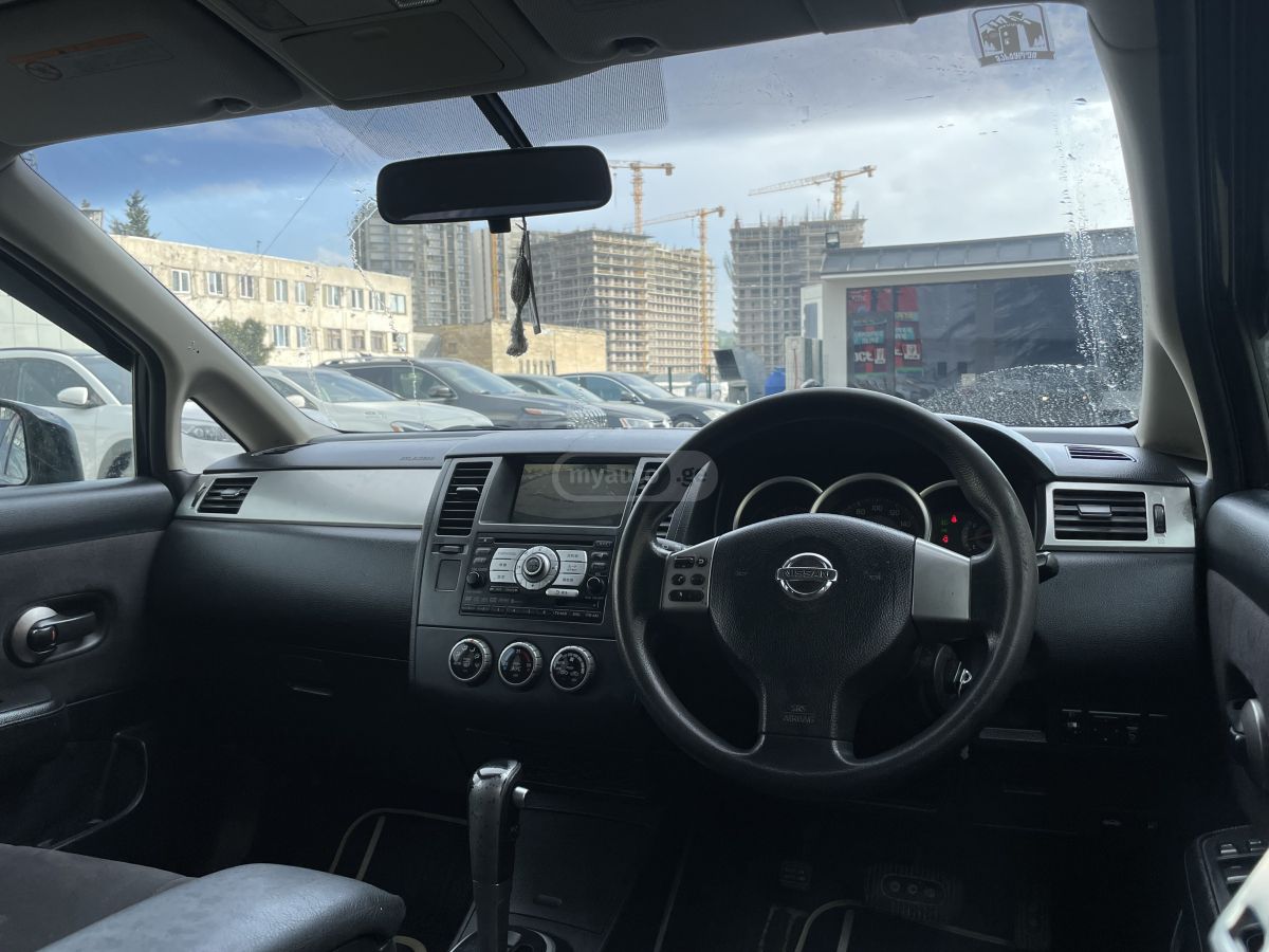Nissan Tiida 2007 — photo 2
