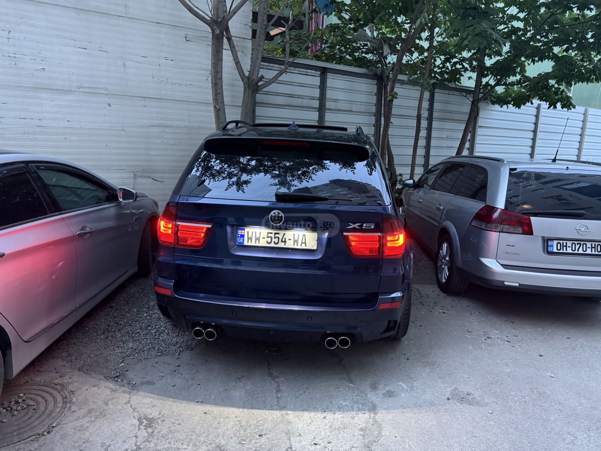 BMW X5 2013 — photo 2
