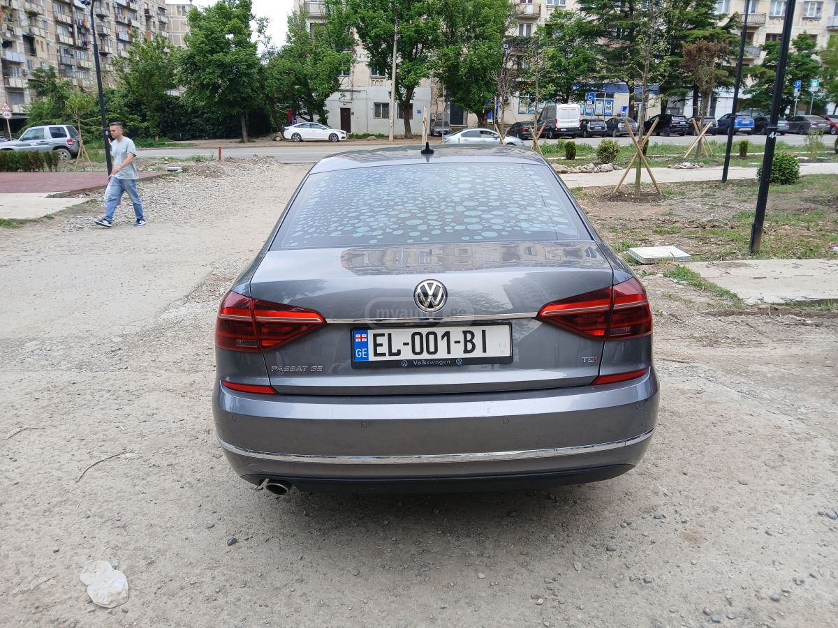 Volkswagen Passat 2016 — photo 2