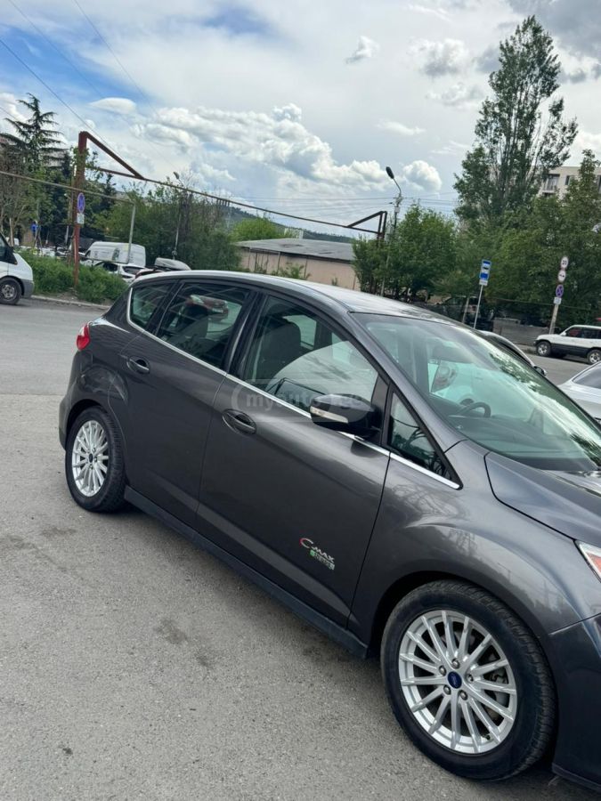 Ford C-Max 2015 — photo 2