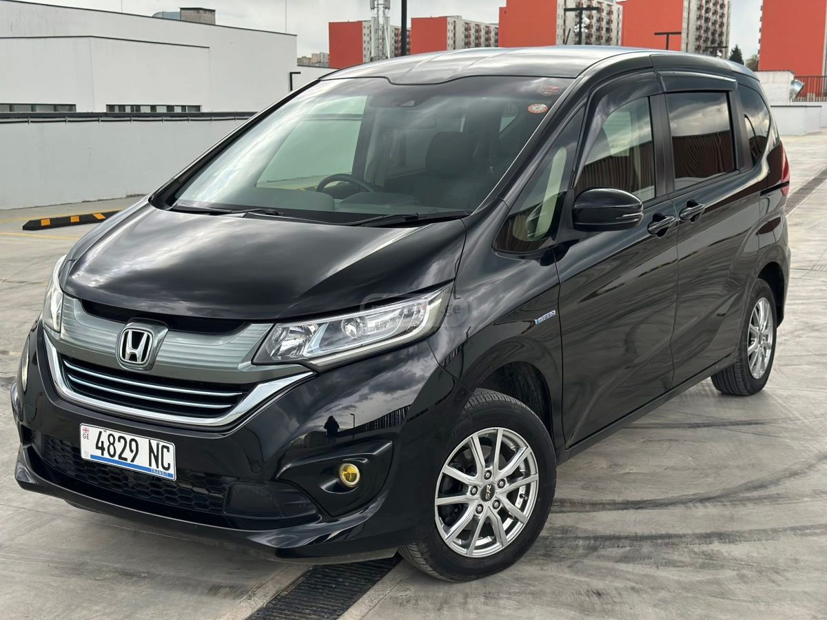 Honda Freed 2017 — photo 2