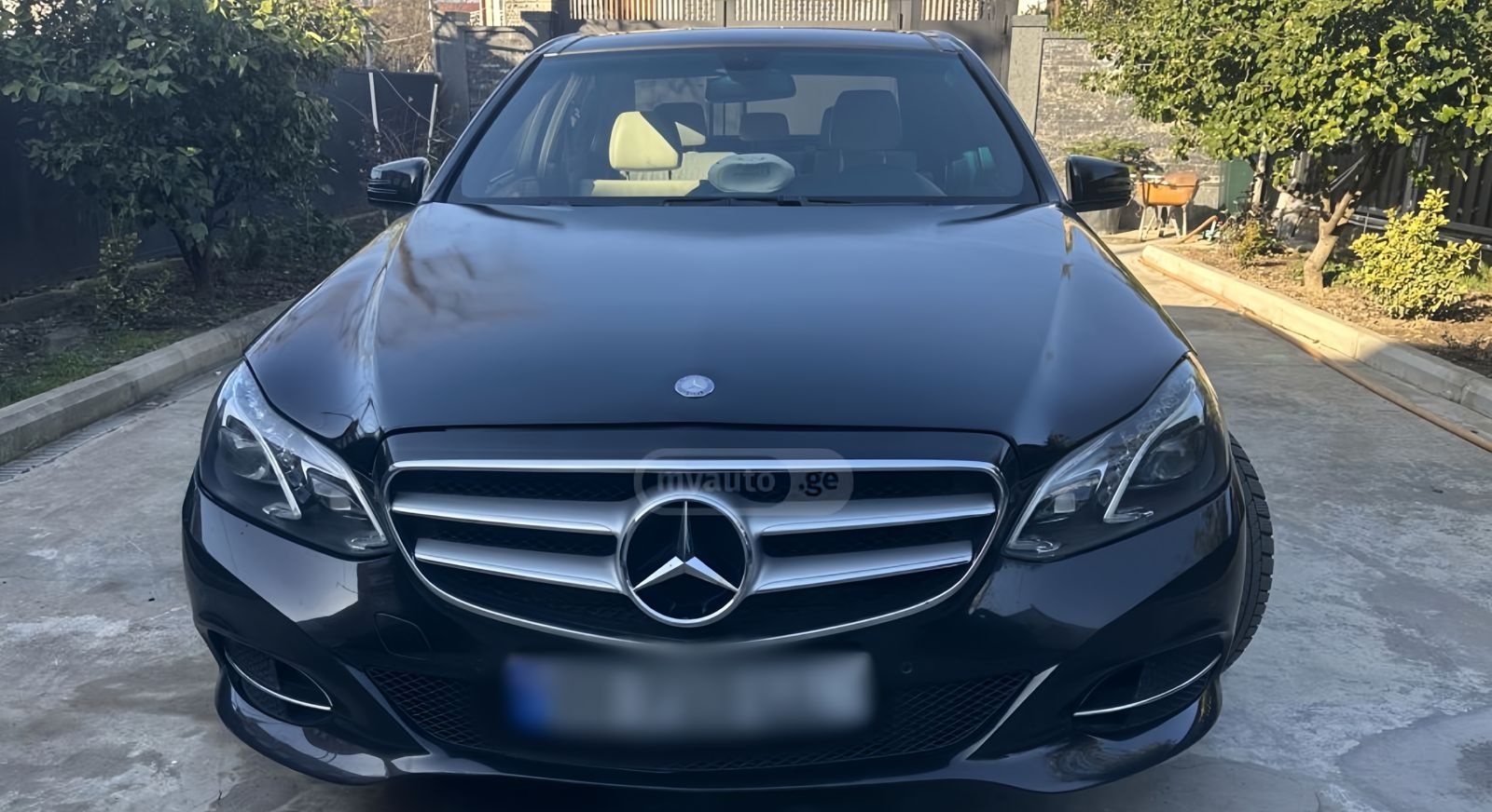 Mercedes-Benz E 220 2014 — photo 2