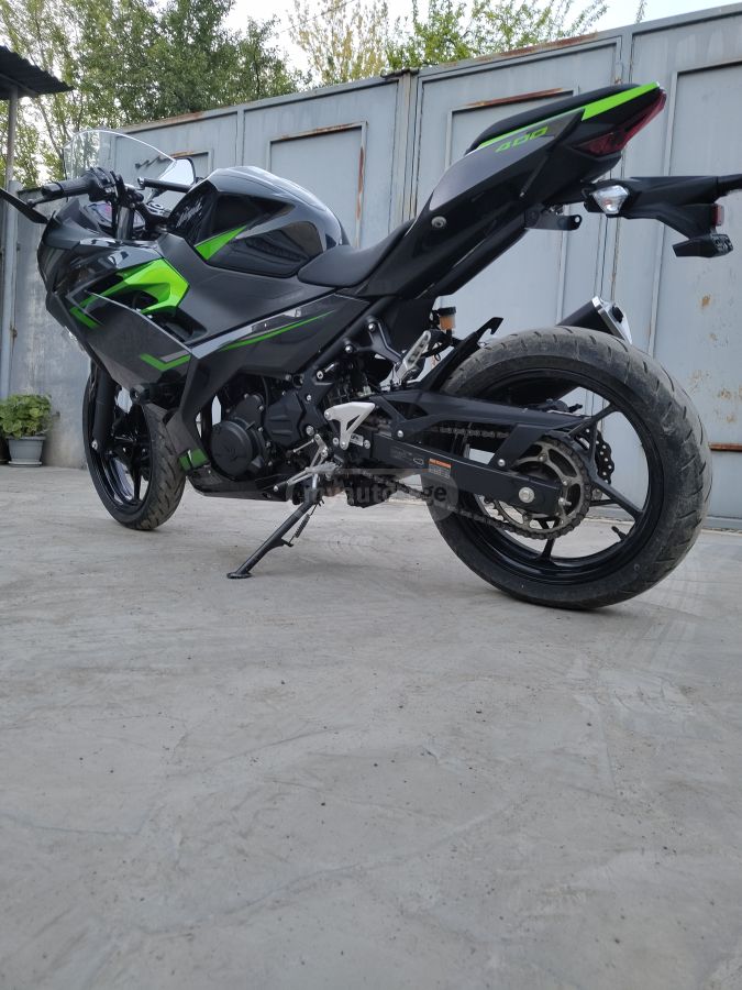Kawasaki Ninja 400 2022 — photo 2