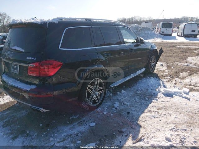 Mercedes-Benz GL 63 AMG 2014 — photo 2