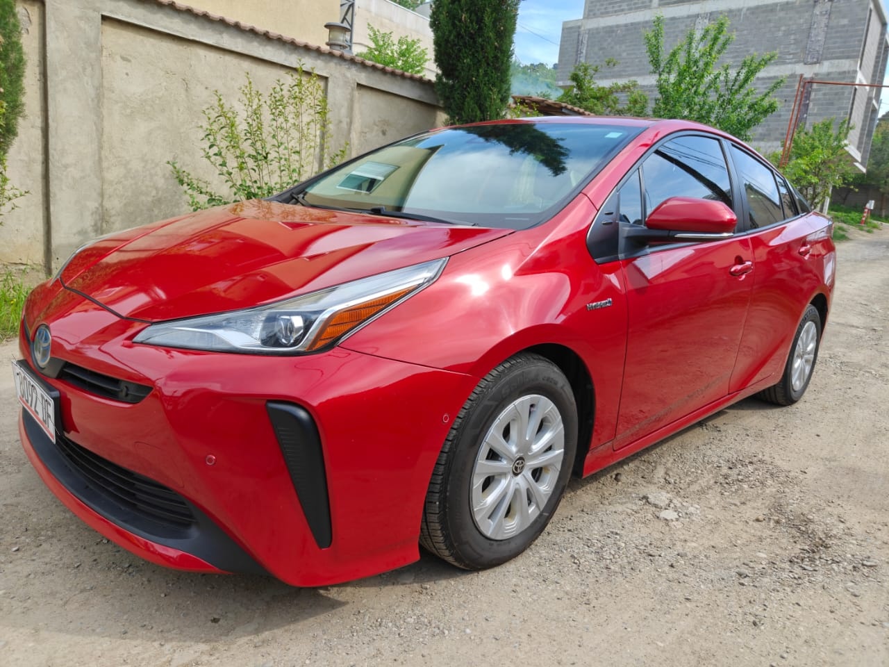 Toyota Prius 2022 — photo 2