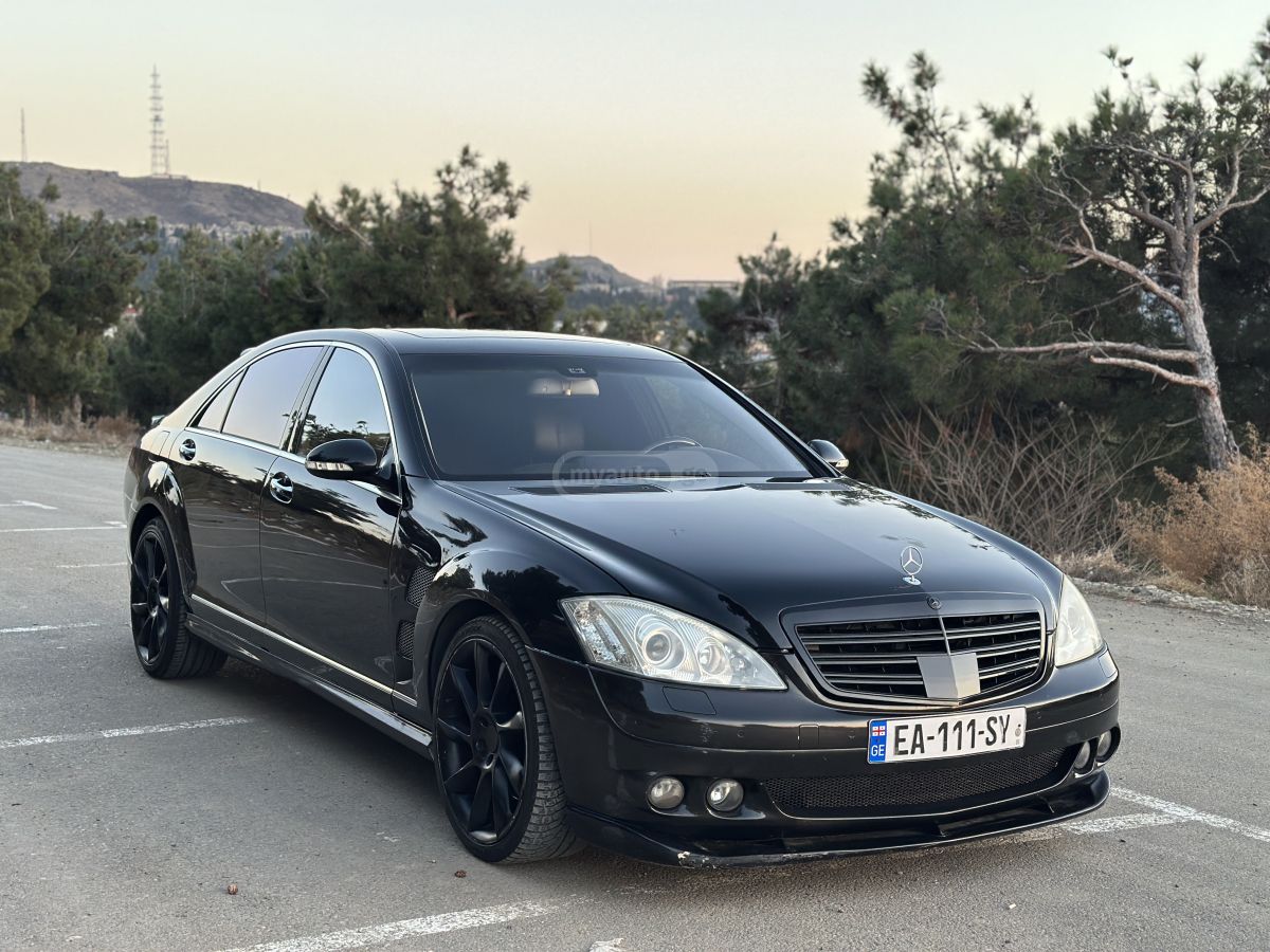 Mercedes-Benz S 550