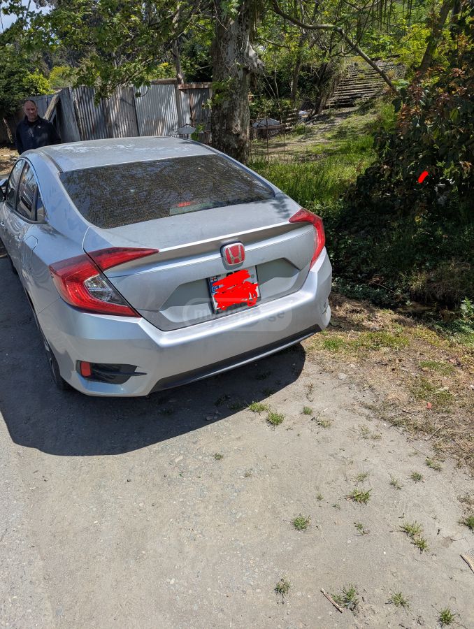 Honda Civic 2016 — photo 2