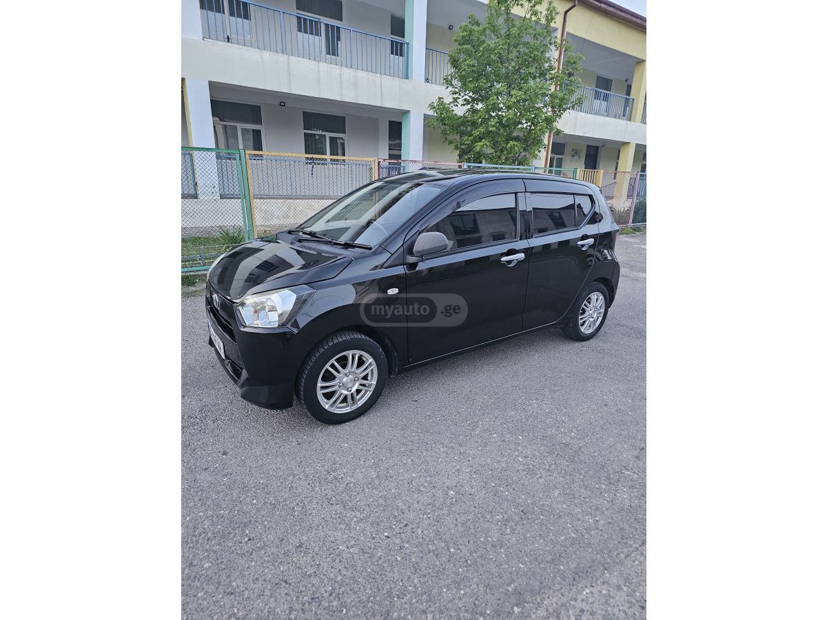 Toyota Pixis Epoch 2017 — photo 2