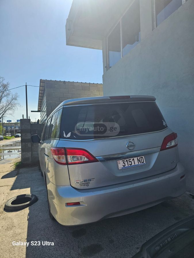 Nissan Quest