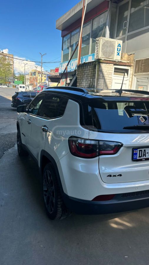 Jeep Compass 2019 — photo 2