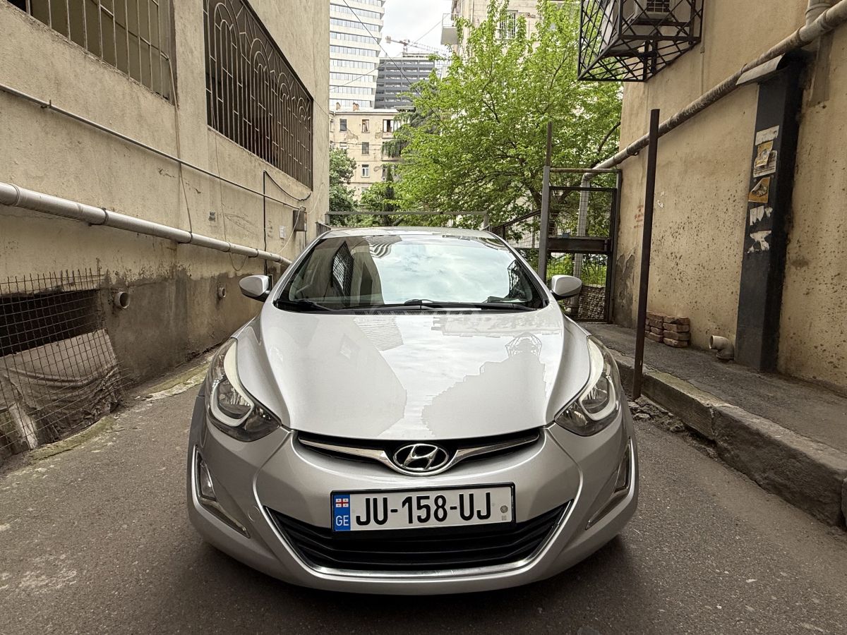 Hyundai Elantra