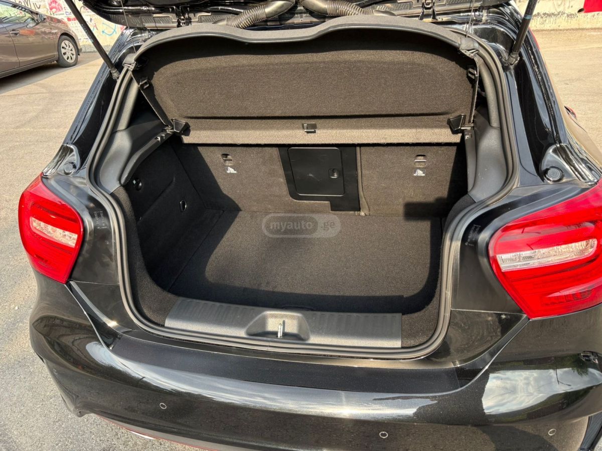 Mercedes-Benz A 180 2014 — photo 2