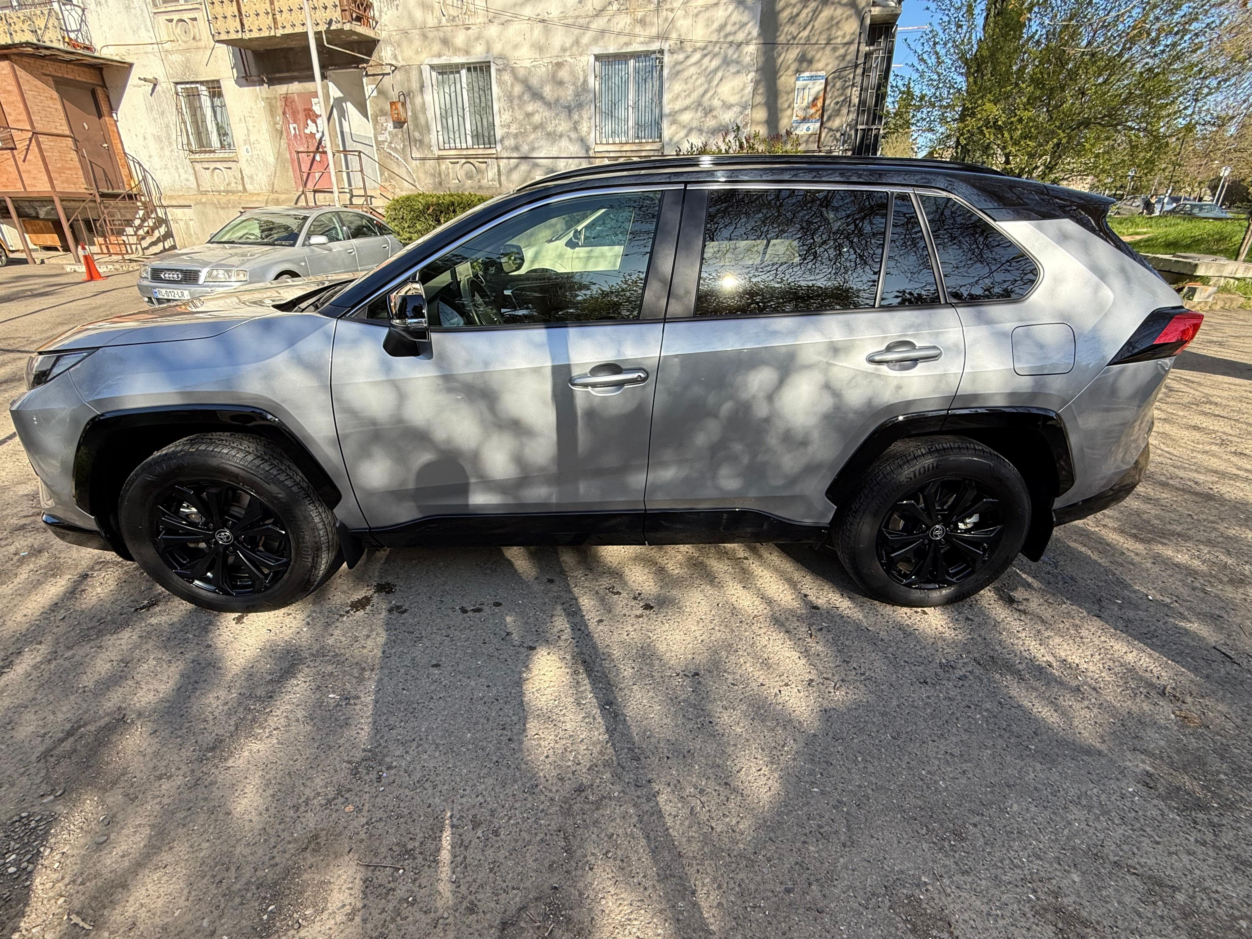 Toyota RAV 4 2024 — photo 2