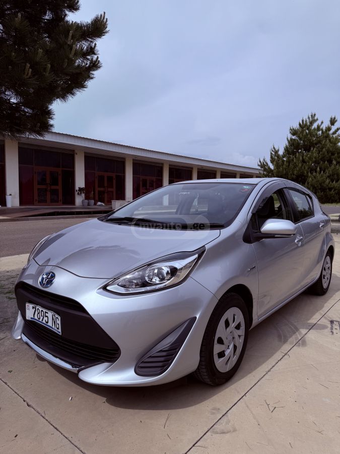 Toyota Aqua 2020 — photo 2