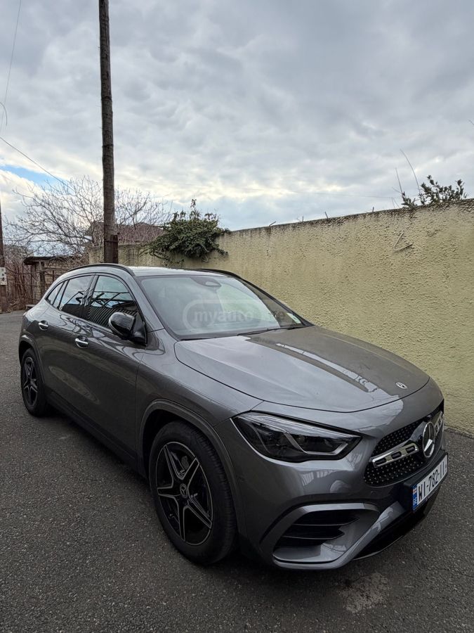 Mercedes-Benz GLA 200 2025 — photo 2