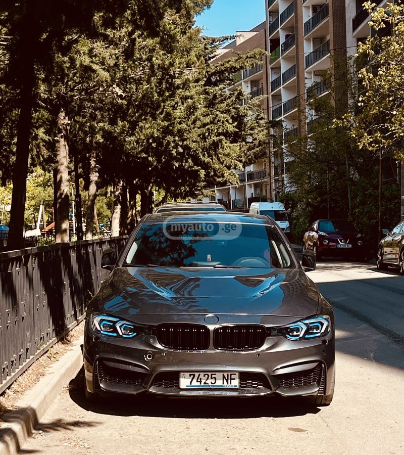 BMW 335