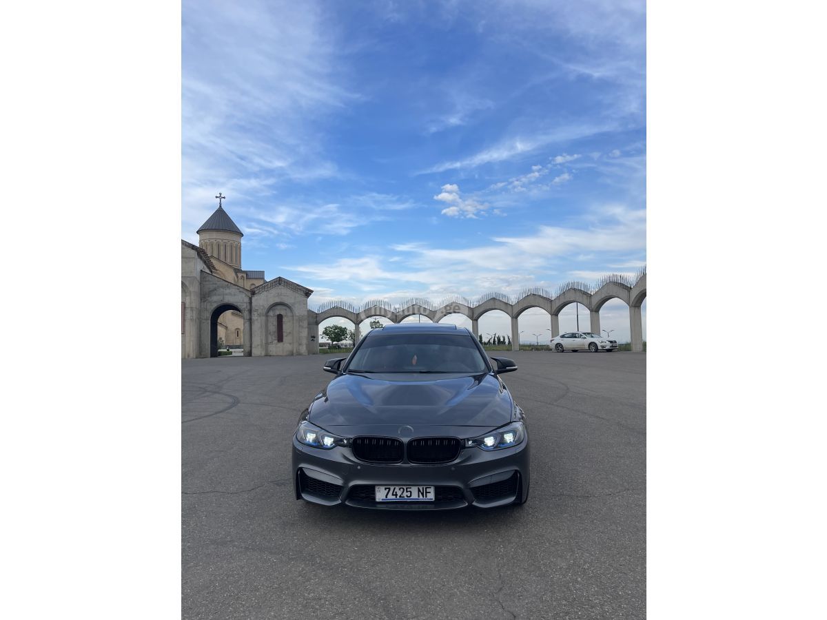 BMW 335 2015 — photo 2