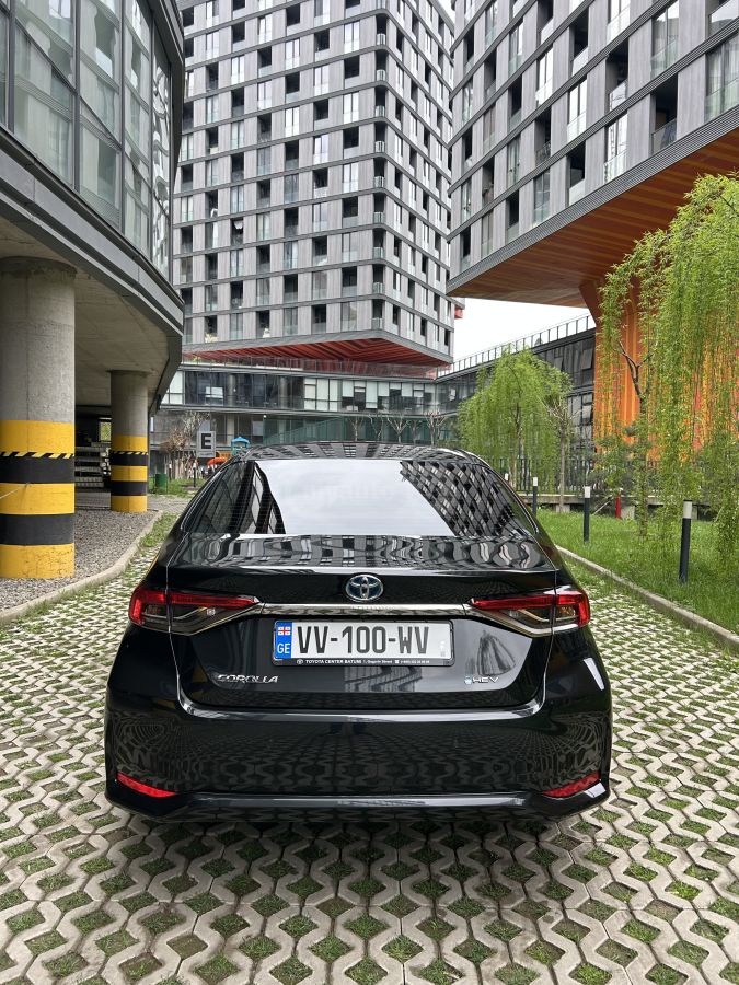 Toyota Corolla 2025 — photo 2
