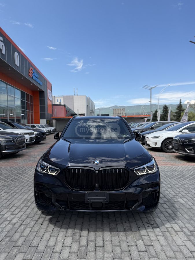 BMW X5 2021 — photo 2