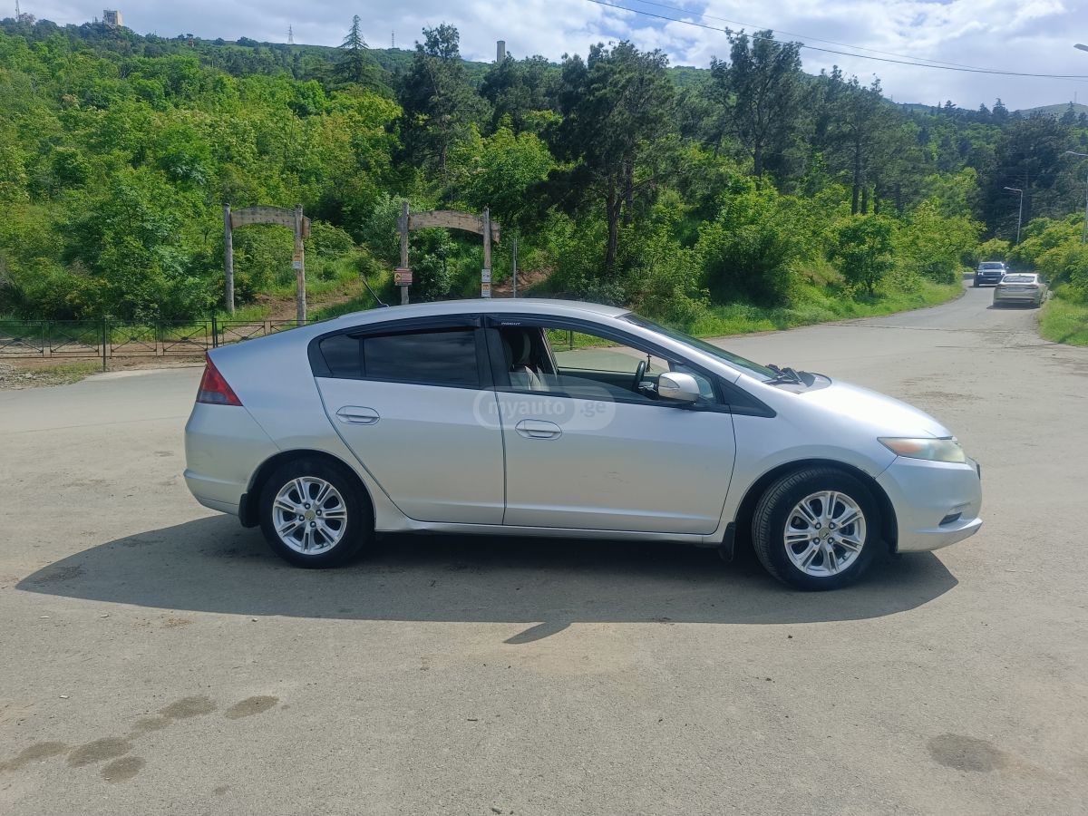 Honda Insight 2010 — photo 2
