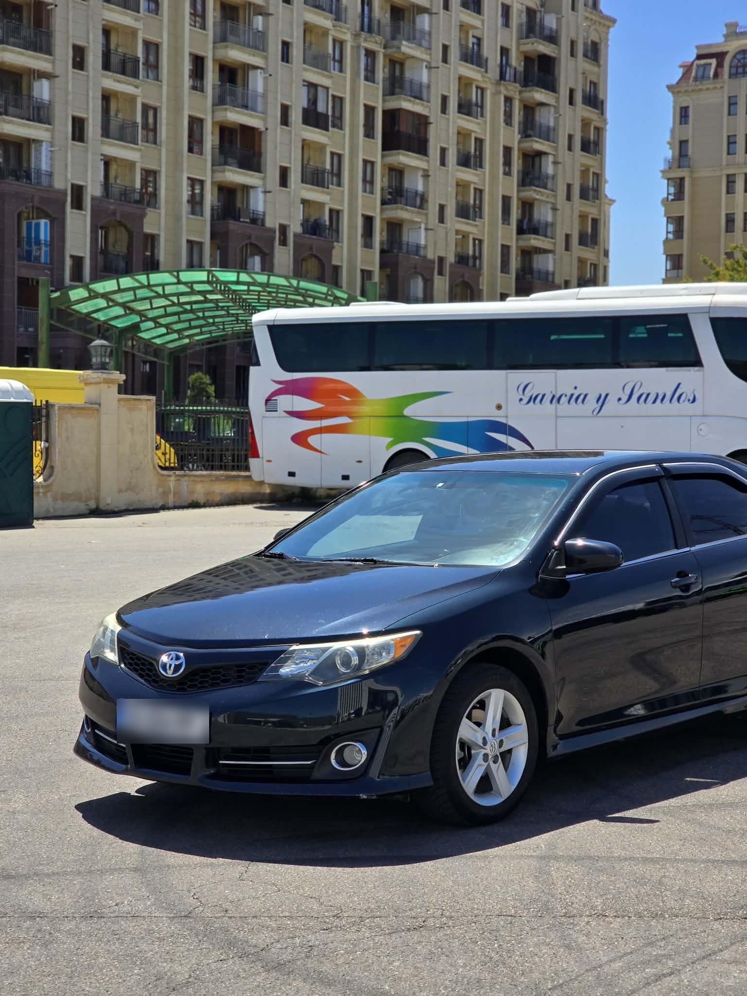 Toyota Camry 2014 — photo 2