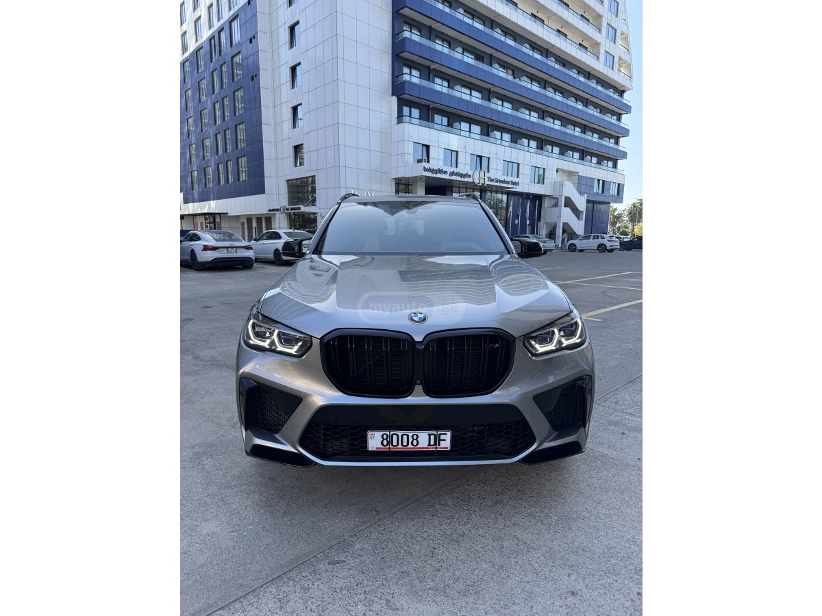 BMW X5 M 2022 — photo 2