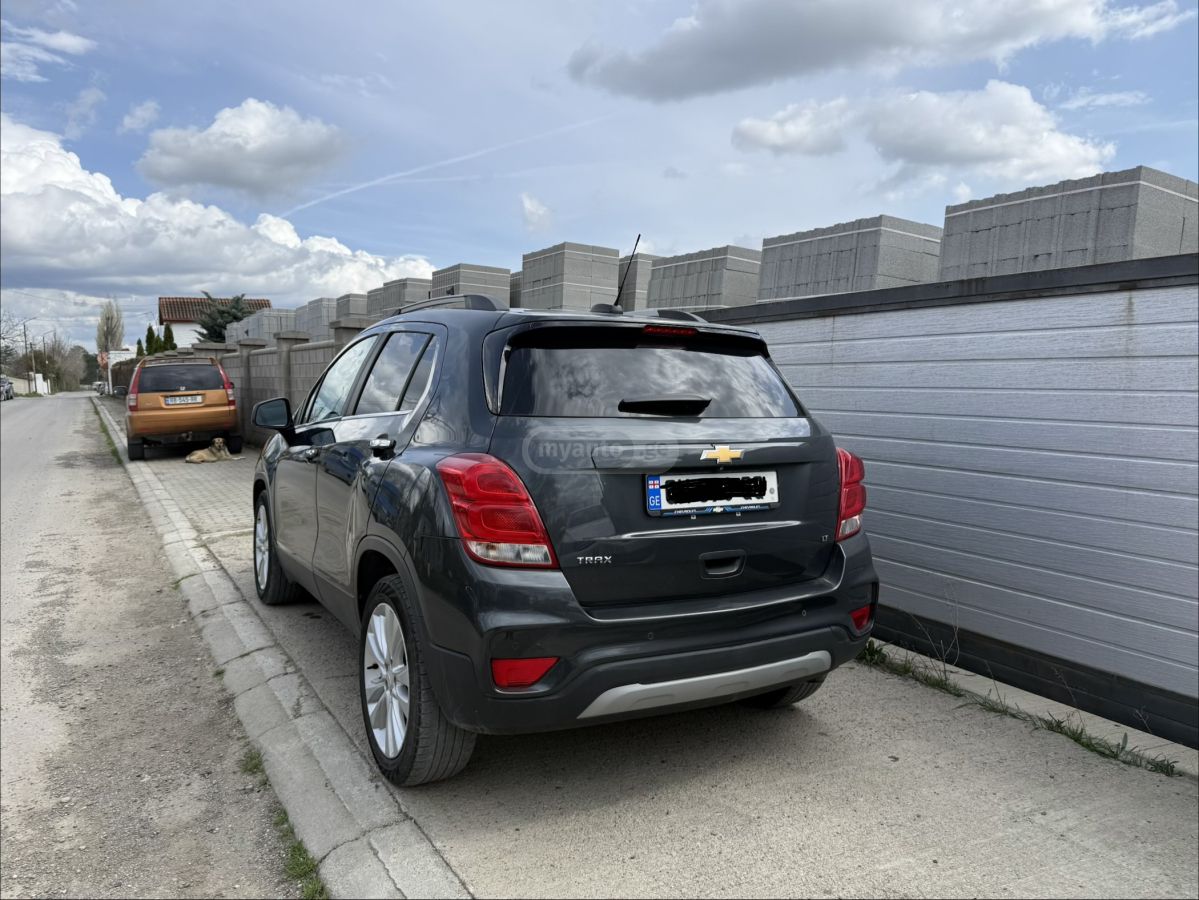 Chevrolet Trax 2018 — photo 2