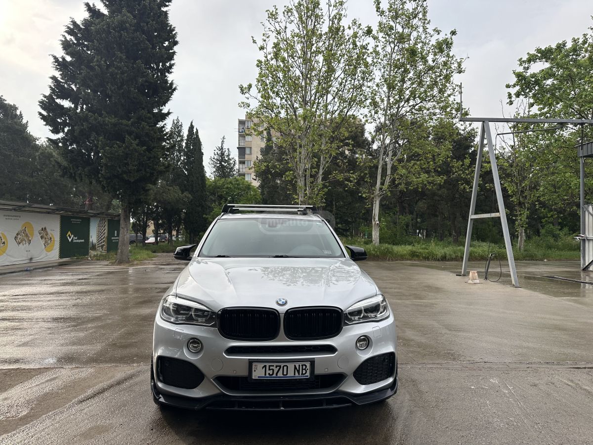 BMW X5 2015 — photo 2