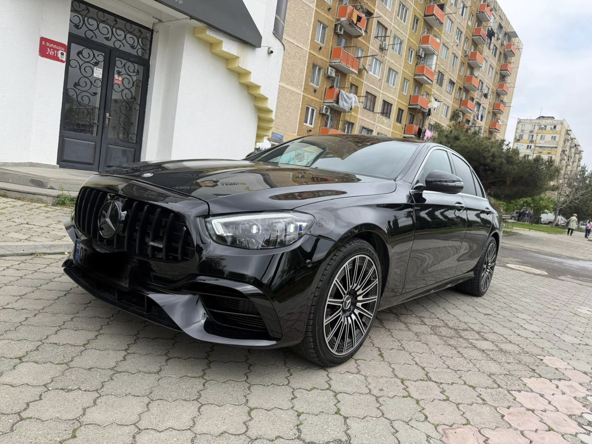 Mercedes-Benz E 300