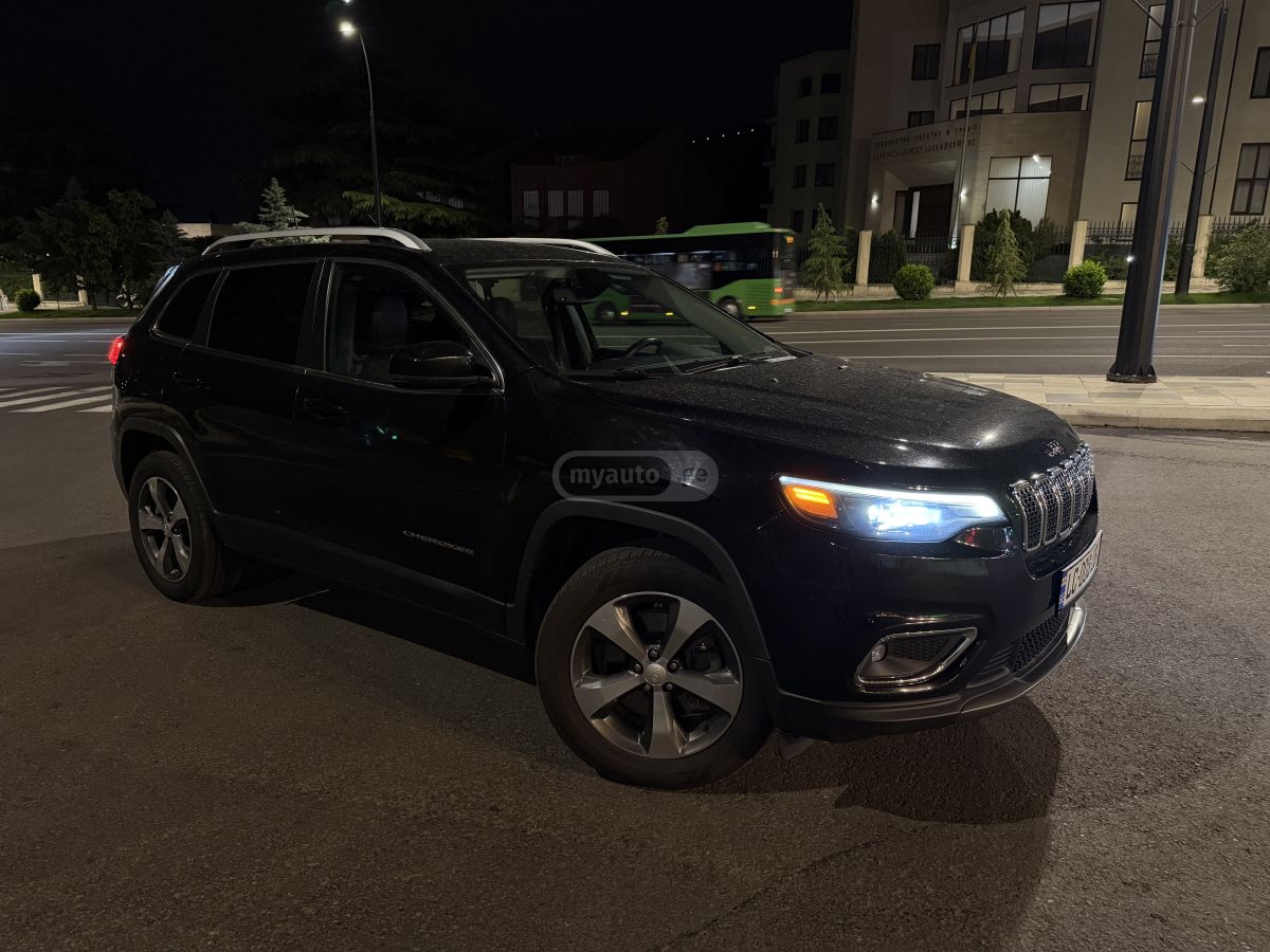 Jeep Cherokee 2019 — photo 2