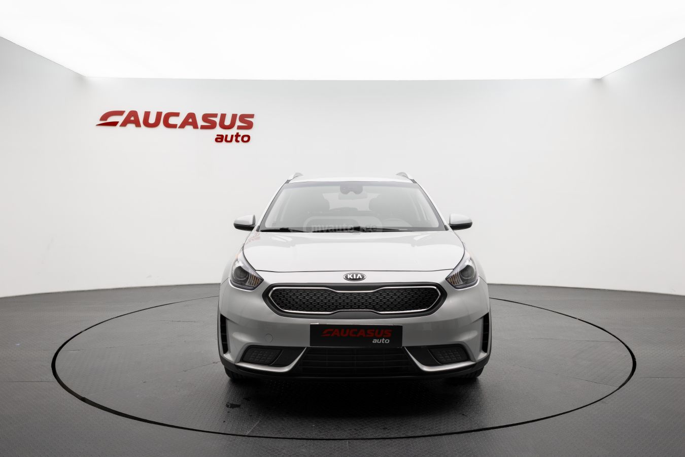Kia Niro 2018 — photo 2