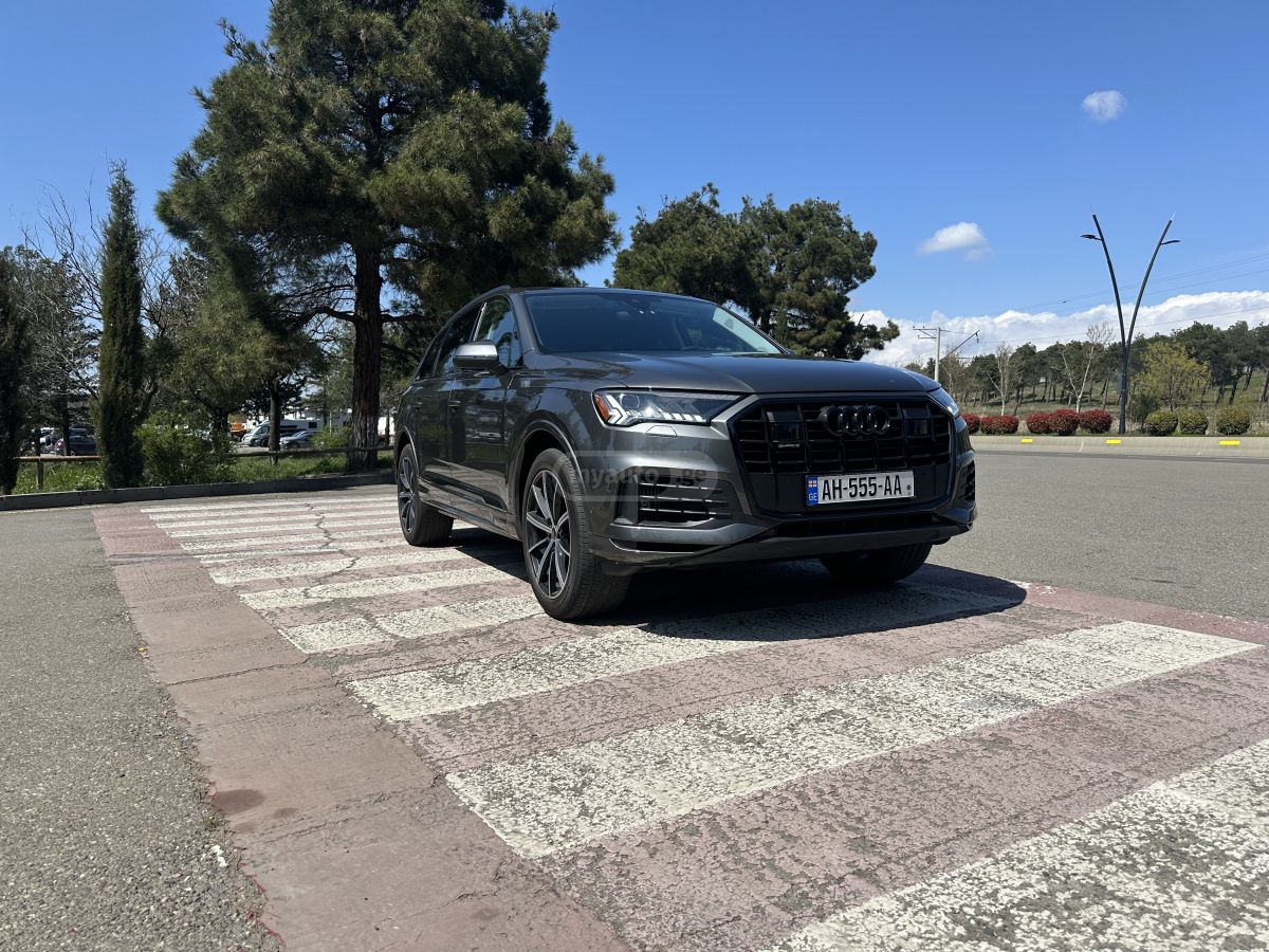 Audi Q7 2024 — photo 2