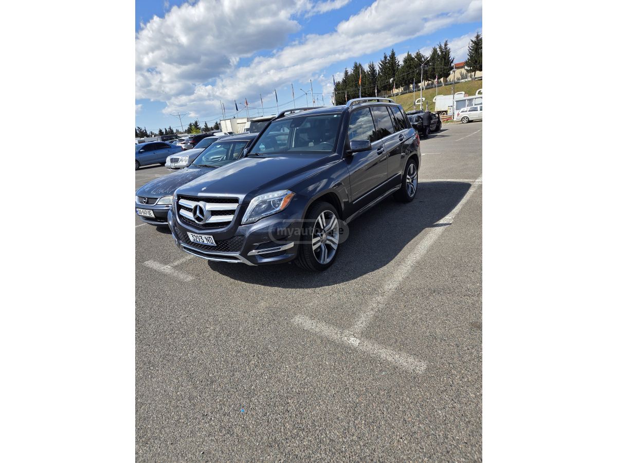 Mercedes-Benz GLK 350 2015 — photo 2