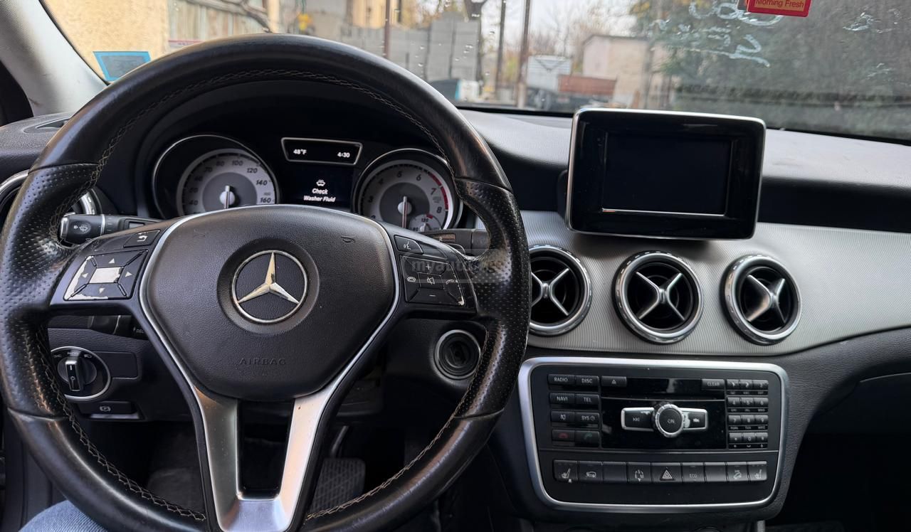 Mercedes-Benz GLA 250 2014 — photo 2