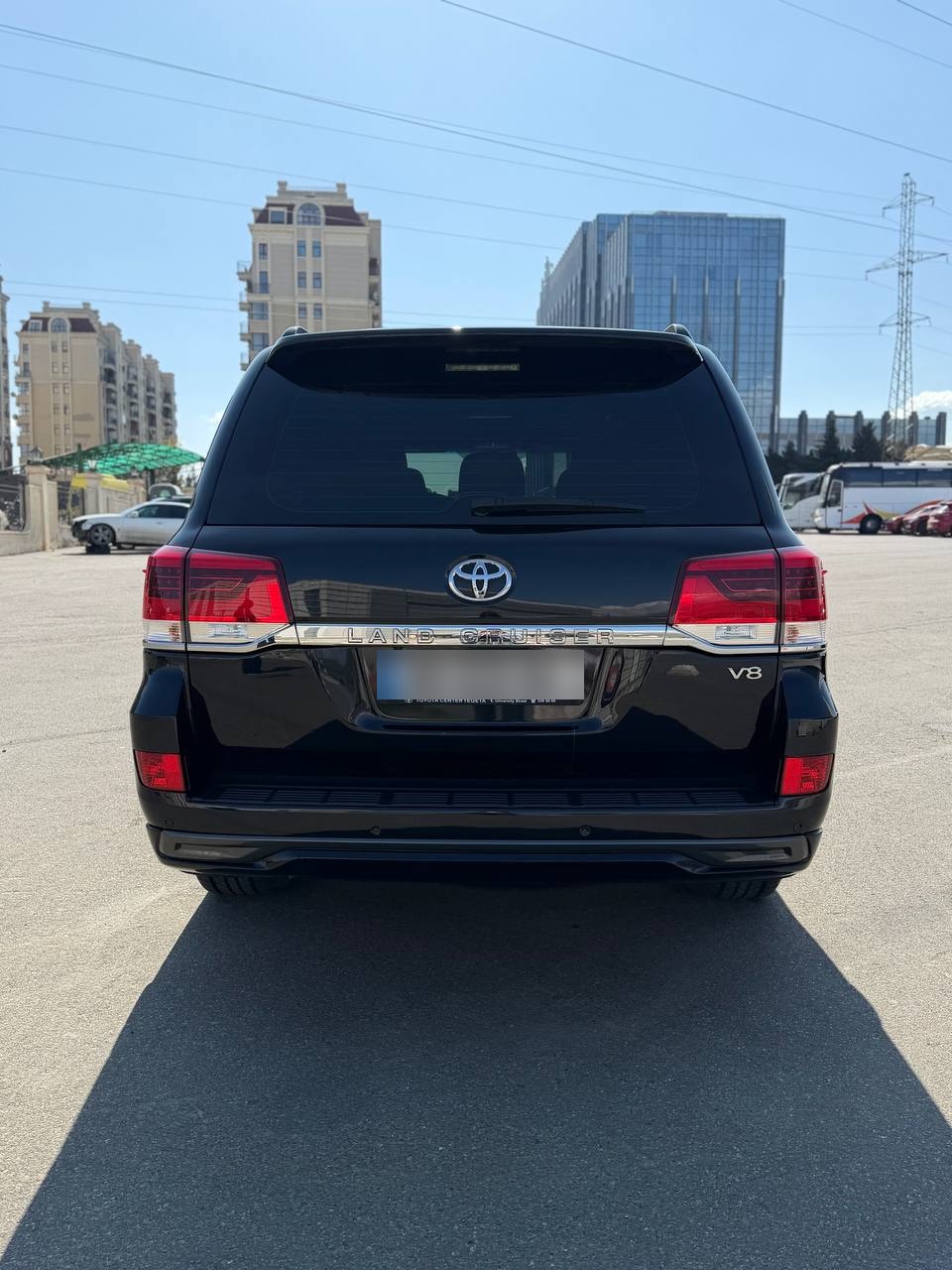 Toyota Land Cruiser 2017 — photo 2