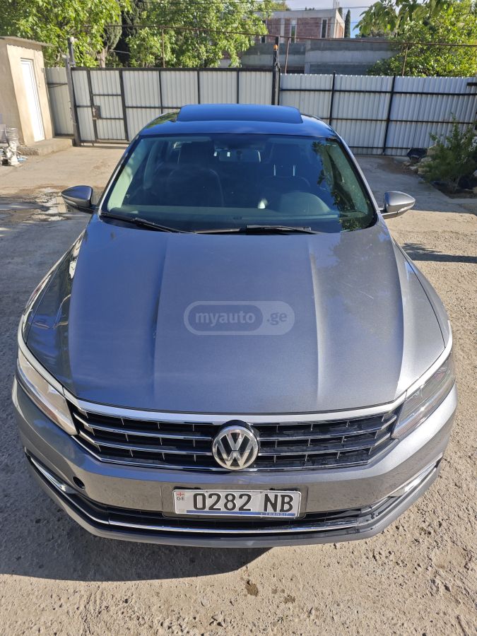 Volkswagen Passat 2017 — photo 2