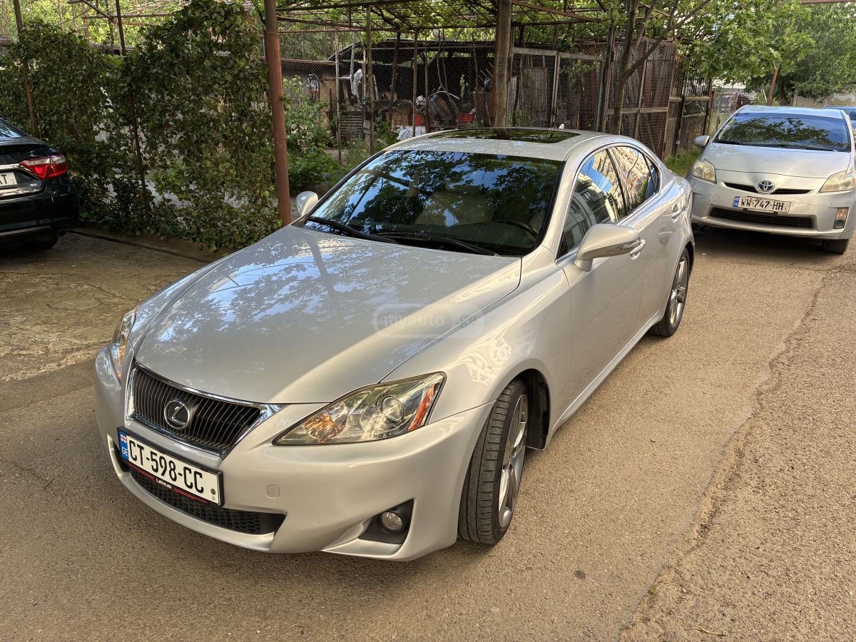 Lexus IS 250 2012 — photo 2