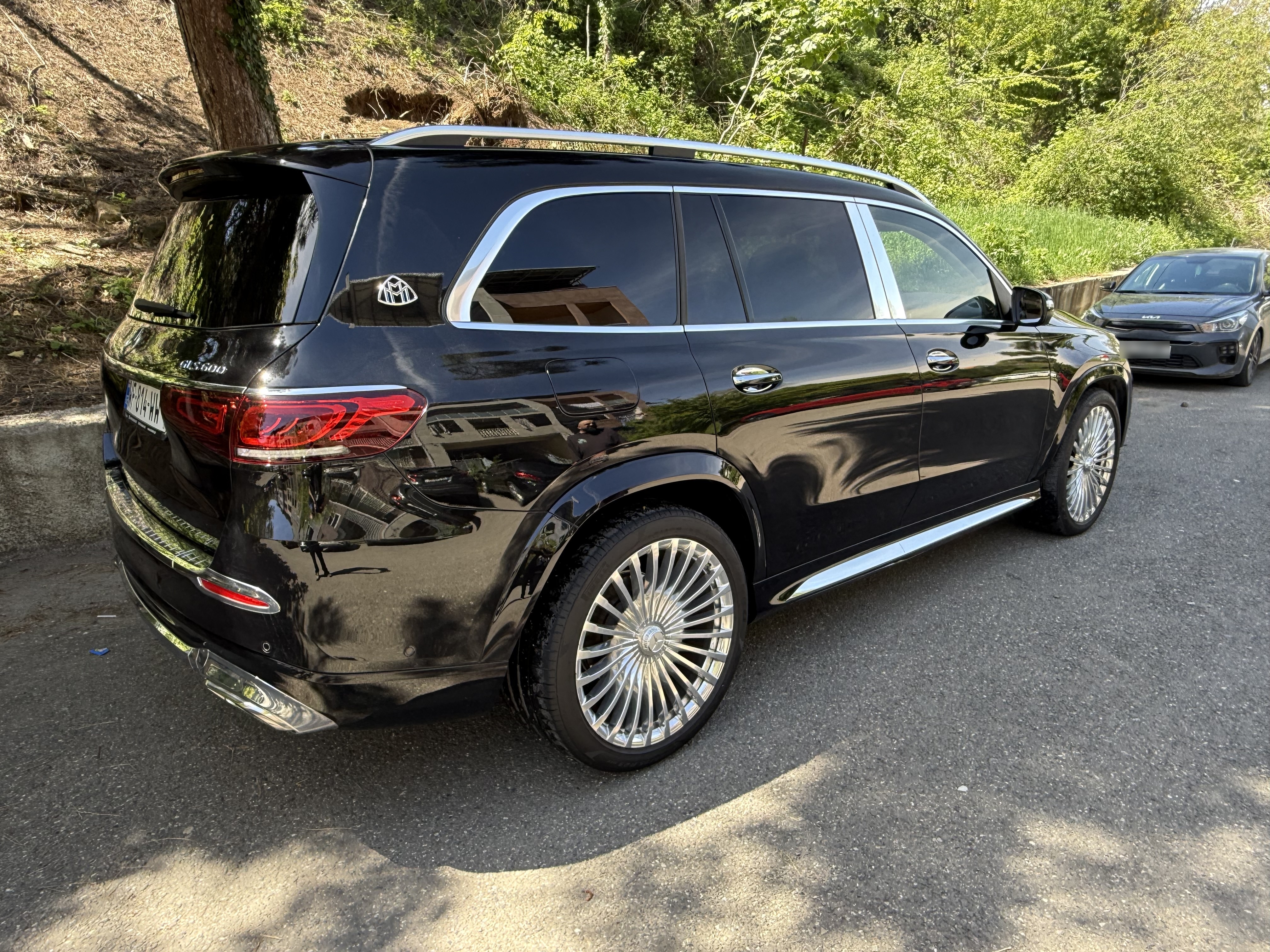 Mercedes-Benz GLS 600 2022 — photo 2