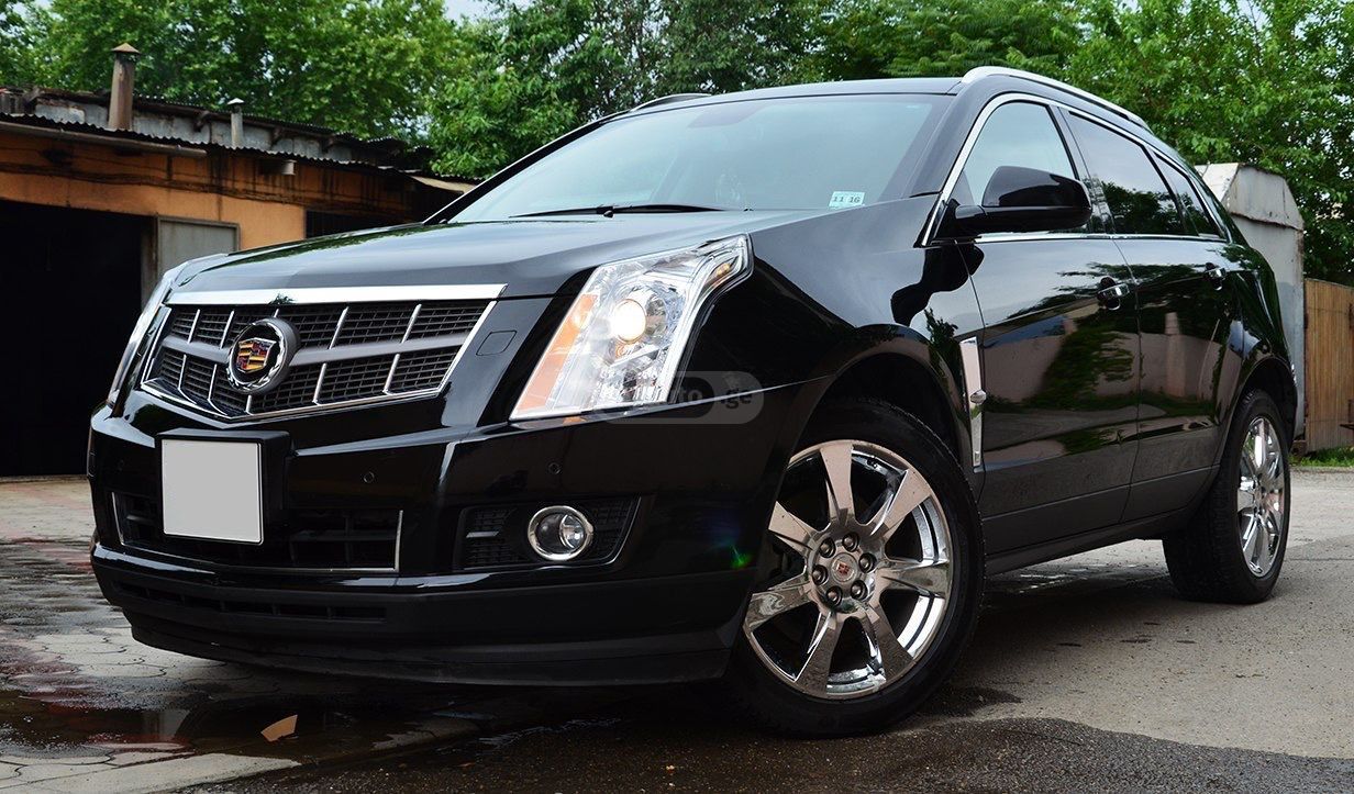 Cadillac SRX 2011 — photo 2