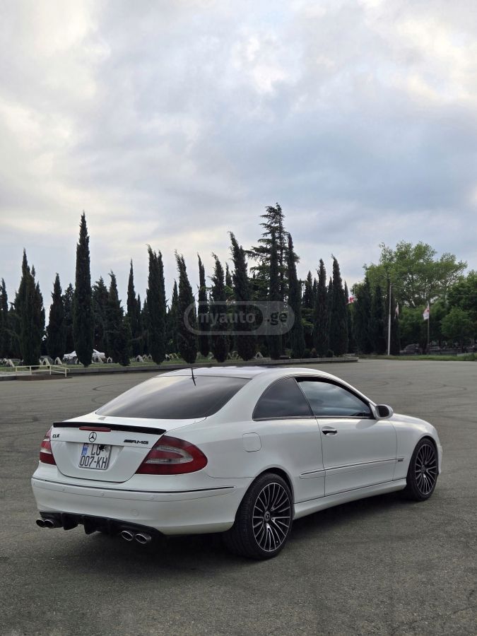 Mercedes-Benz CLK 320 2002 — photo 2