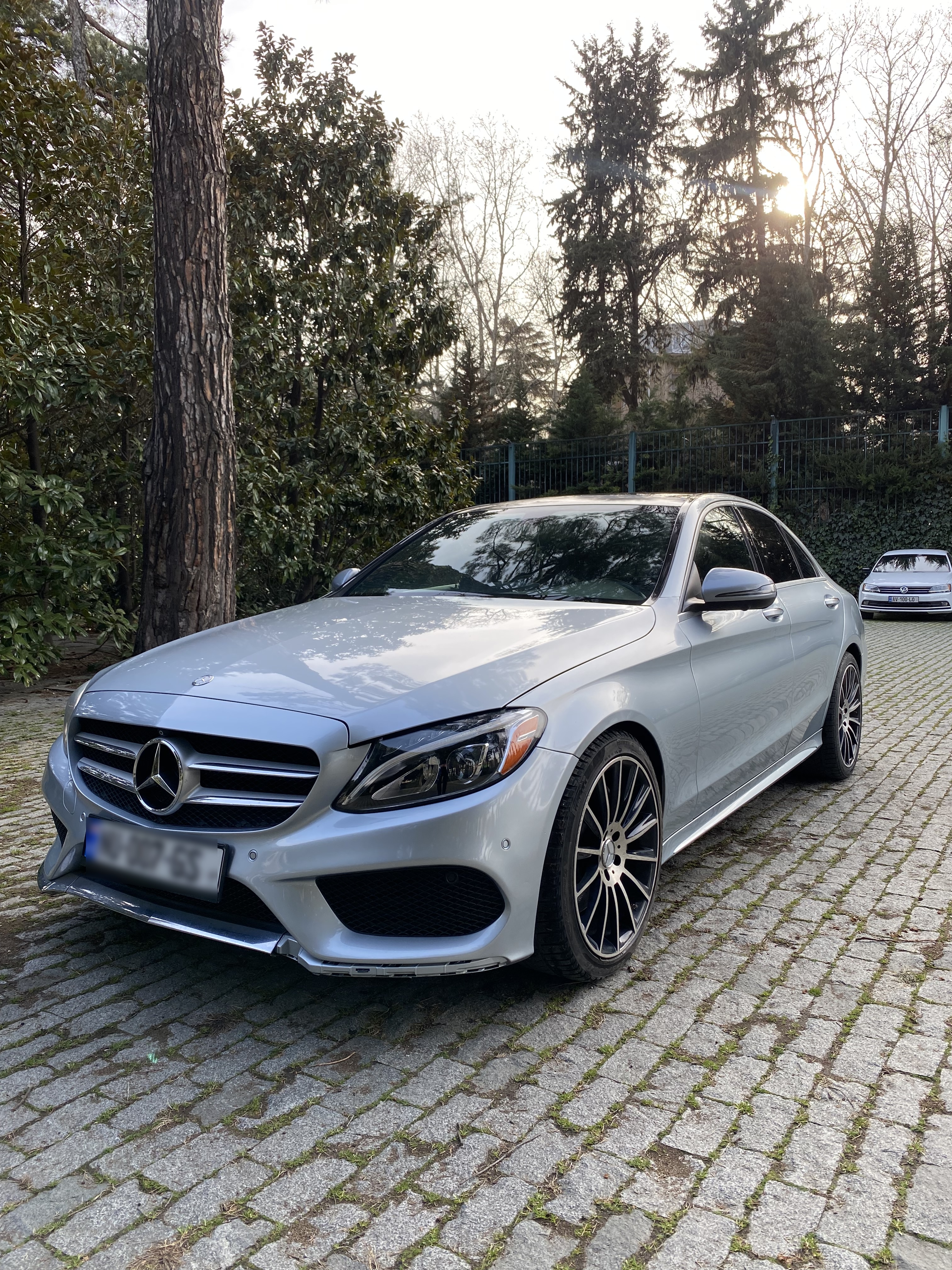 Mercedes-Benz C 300 2017 — photo 2