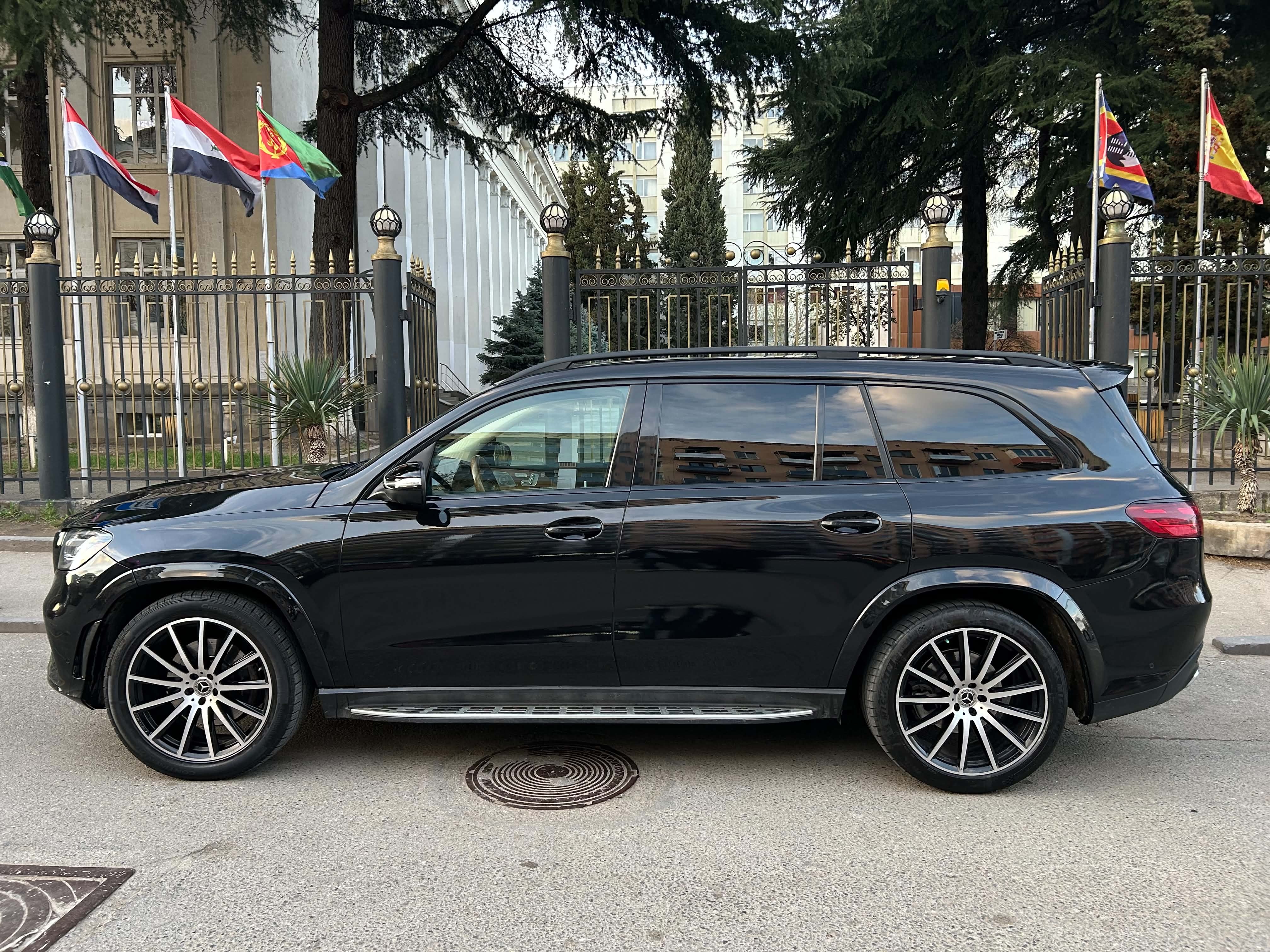 Mercedes-Benz GLS 450 2022 — photo 2
