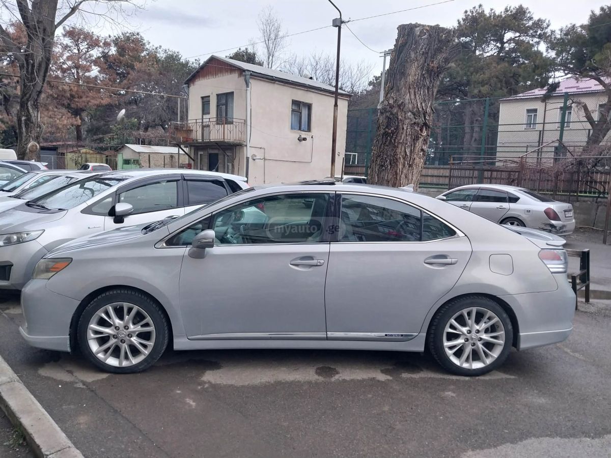 Lexus HS 250h