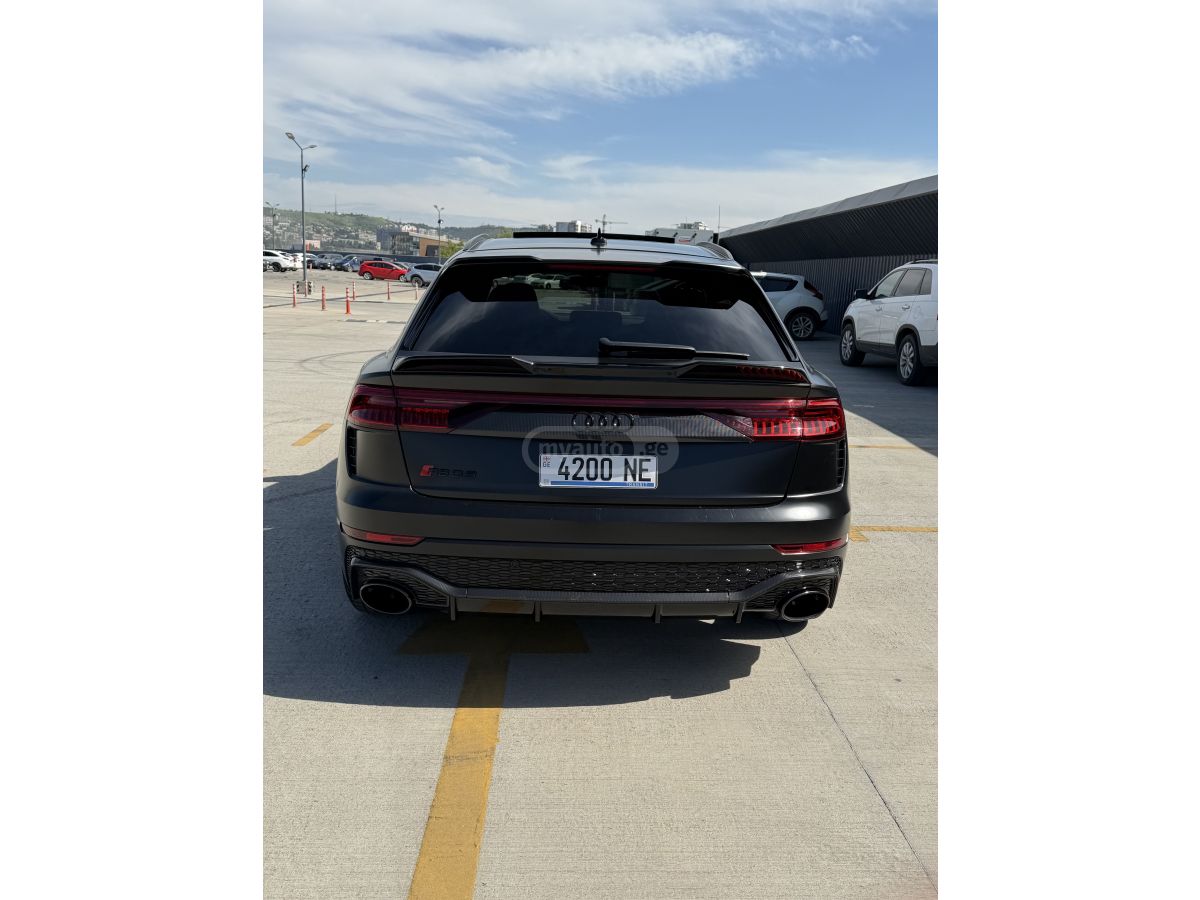 Audi RSQ8 2021 — photo 2