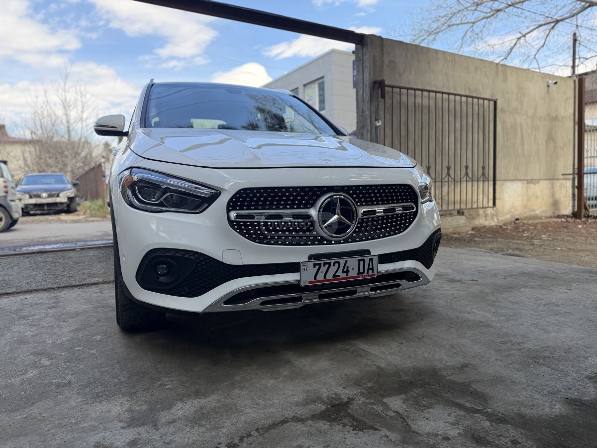 Mercedes-Benz GLA 250 2021 — photo 2