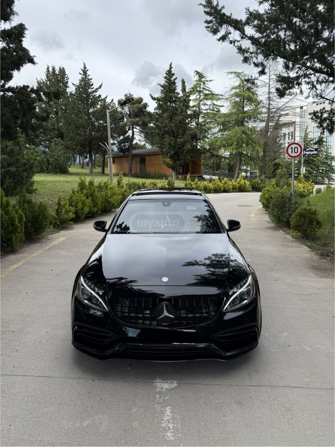 Mercedes-Benz C 400 2015 — photo 2